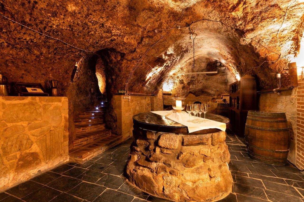 Castellanos de Villiquera Vinarius, Posada Rural מראה חיצוני תמונה